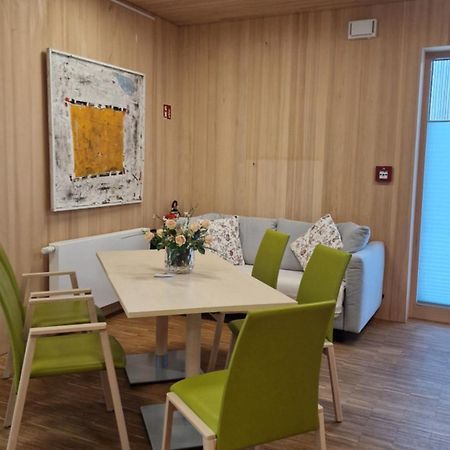 Barrierefreies Apartment Ursulinenhof オーベルリート エクステリア 写真